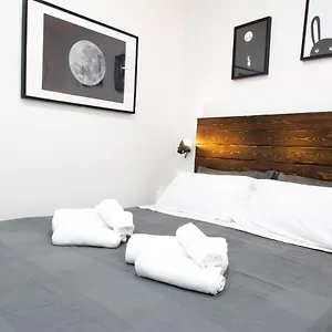  Casa vacanze via Dei Tribunali–duomo Casina In Centro Storico