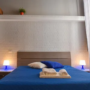 Bed & Breakfast Famigi, Naples